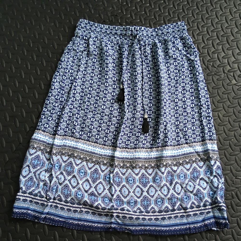 Knee length skirt